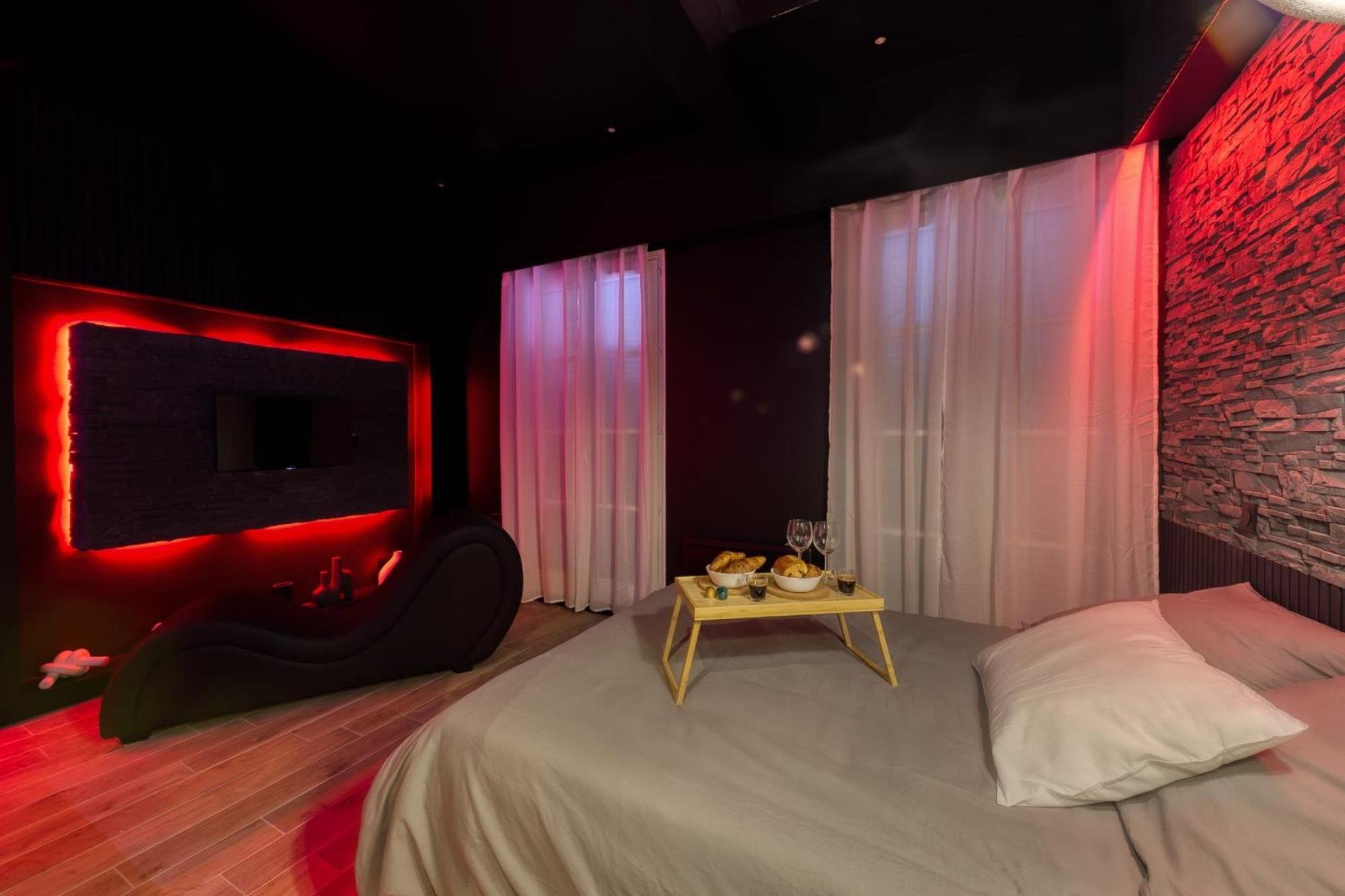 מלון Suite Deluxe - Jacuzzi מראה חיצוני תמונה